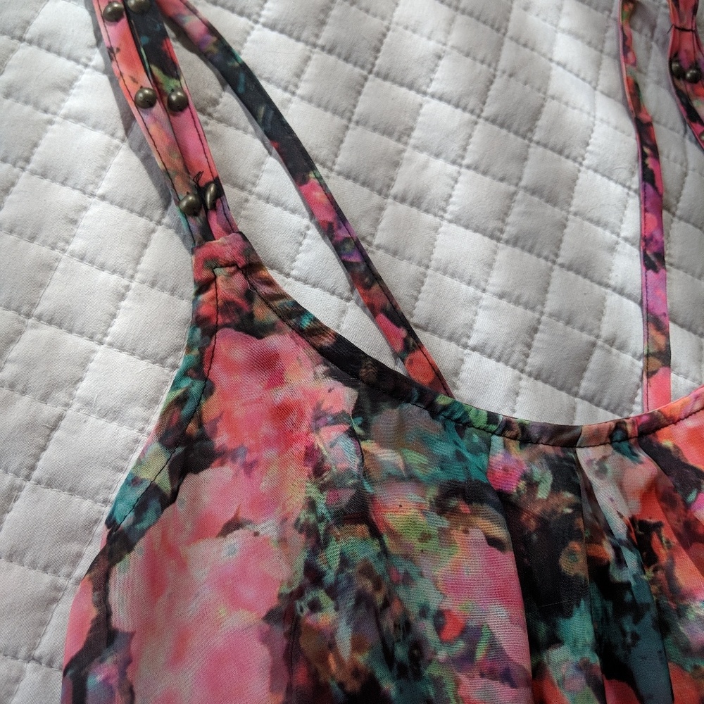 Tanktop - Picture 3 of 3